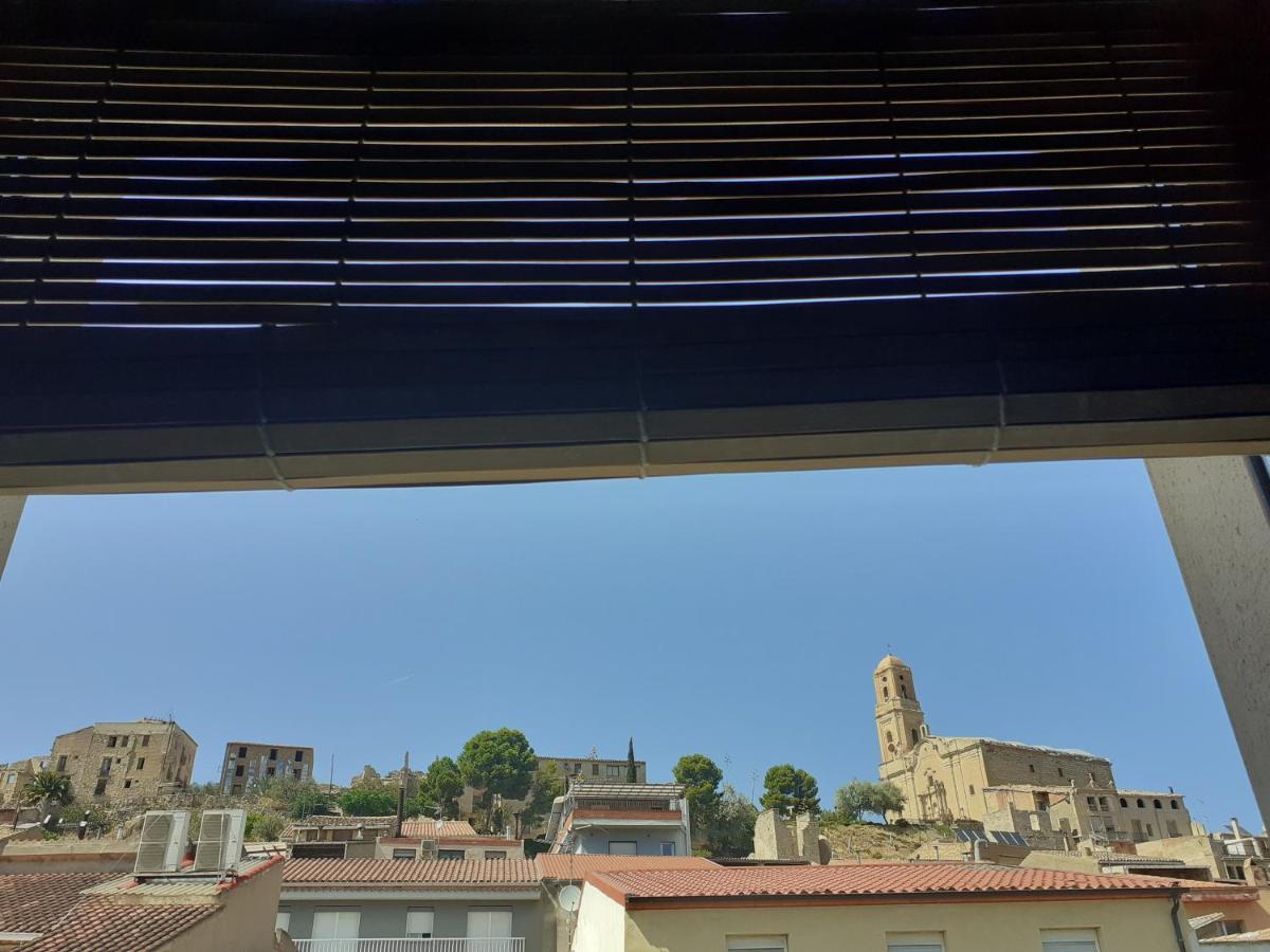 Casa La Foradada Acomodação com café da manhã Corbera Exterior foto